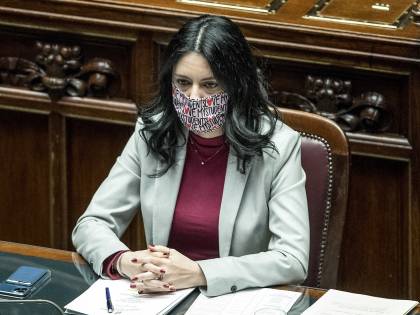 "Io, la Azzolina e la querela per il pezzo copiato"
