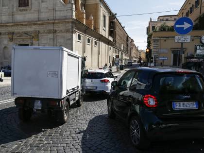 Occhio a questa data: cosa cambia per le auto