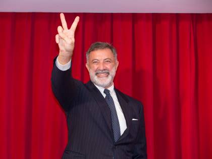 Scienza, musica, bulli. Il talk di Barbareschi "in barba" al buonismo