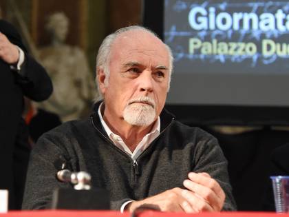 Antonio Ricci dopo la bufera su Striscia: "Denuncia fa più ridere del siparietto. Non chiediamo scusa"
