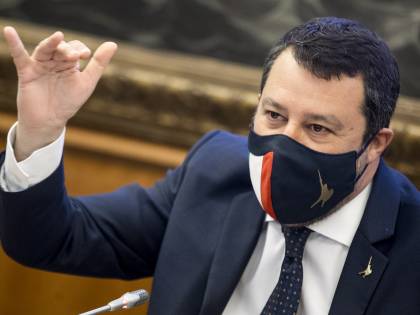 "Non voto cose che non mi convincono...". Salvini avverte Draghi