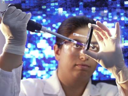 Un microchip che "prevede" il Covid: ecco cosa studiano al Pentagono
