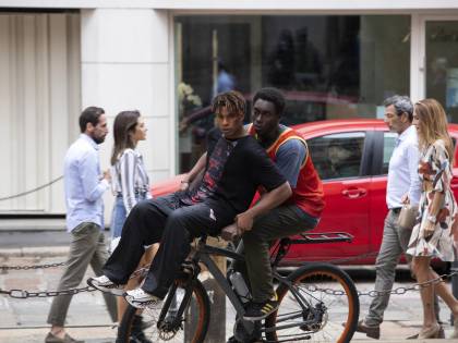 Arriva la serie "Zero", storie degli invisibili che vediamo ogni giorno