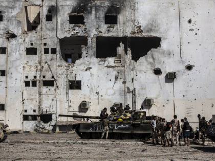 Armi e uomini verso la Libia: così il conflitto più riesplodere