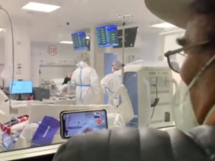 Al Bano in visita al Covid Hospital. La richiesta spiazzante di un'anziana