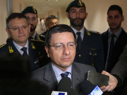 Parla l'amico della pm: "Turbata dalle molestie"