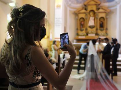 Matrimoni, c'è il sì al banchetto: "Ma serve il pass verde"
