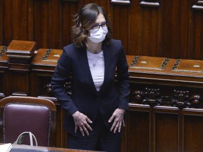 "Noi e il nuovo premier...", "Regole non cambiano": scontro fra Gelmini e Meloni