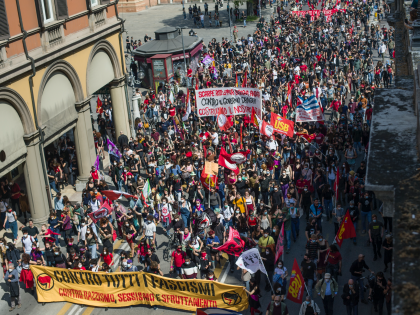 I partigiani assembrati, l'India e il coprifuoco: quindi, oggi...
