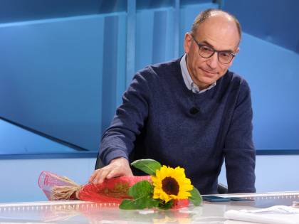 Letta sogna un Paese invaso dai migranti