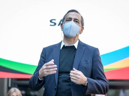 Porta in faccia da Sala, M5s infuriati