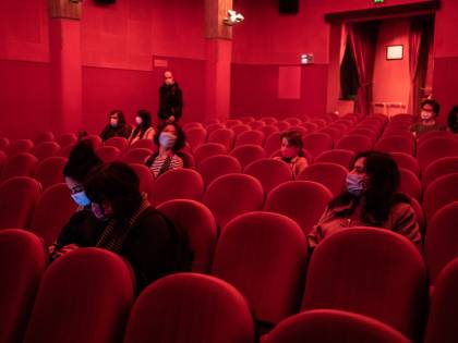 La rivincita dei cinefili: tutti in fila all'alba per il primo spettacolo del dopo-pandemia
