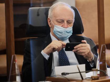 Scontro sulla commissione. I relatori tutti di sinistra