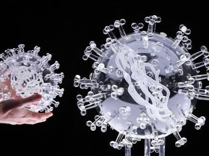 È allarme variante Delta: "Può eludere i vaccini"