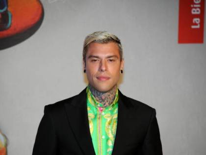 Il protogrillino dei centri sociali usa i giovani come arma politica. #Fedez
