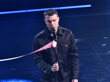 La furba ascesa del rapper "2.0" pronto a cavalcare la polemica giusta