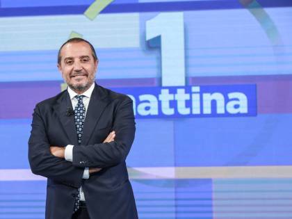 Di Mare va all'attacco: "Fedez manipolatore. È un reato". E lui: "Ho i mezzi per difendermi"