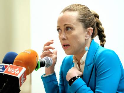 Comunali, prove di disgelo tra Meloni e Salvini