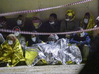 Malta stoppa ong con 410 migranti a bordo: ora puntano sull'Italia