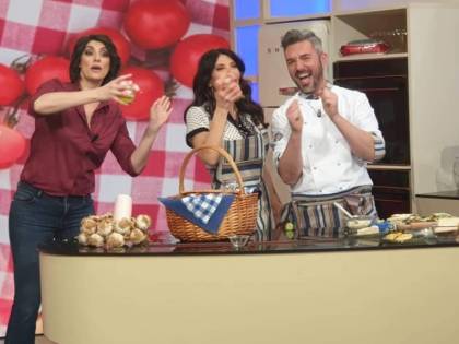 La prova del cuoco, il popolare chef svela: "Sono una trans"