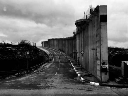 Cemento, razzi e memorie di #guerra: Israele in bianco e nero