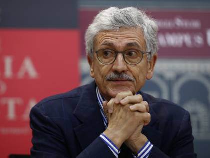 I socialisti denunciano D'Alema "Deve ridarci 500mila euro"