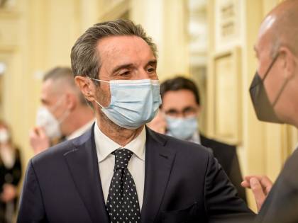 Vaccini, i quarantenni via solo dal 20 maggio