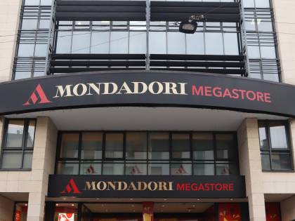 Mondadori alza le stime. E stringe sullo shopping