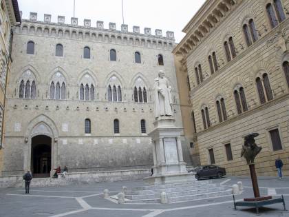 Giallo Mps, maxi prestito a chi le fece causa per 186 milioni