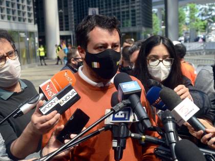 Matteo ora attacca: con la Lamorgese tornati all'era Alfano. E gli alleati tremano