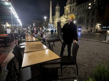 Le mancette non bastano: l'Italia #libera ha bisogno di lavorare
