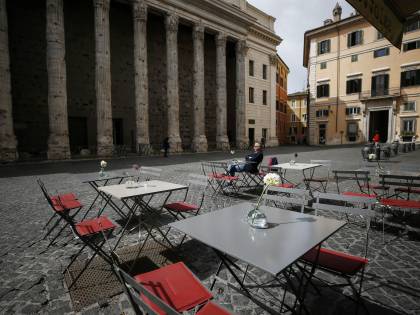 Gli scettici delle #riaperture tifano coprifuoco. Vogliono ancora spiarci? Gli scettici delle #riaperture tifano coprifuoco. Vogliono ancora spiarci?