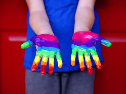 Caos gender nel Lazio. Salta la nota alle scuole dopo l'onda di proteste