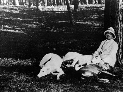 Gli anni senili (e antifascisti) del Vate raccontati in ogni segreto dettaglio