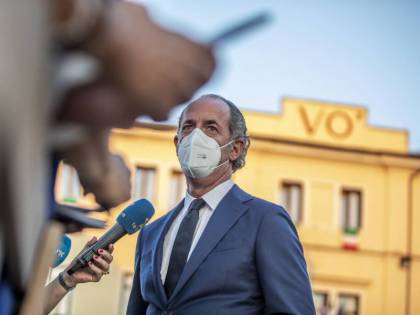 "Anche ai turisti...". Zaia stoppa Figliuolo sulla seconda dose