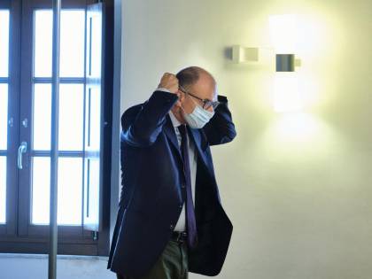 Tasse su morte e disoccupazione. I balzelli nascosti che il Pd dimentica