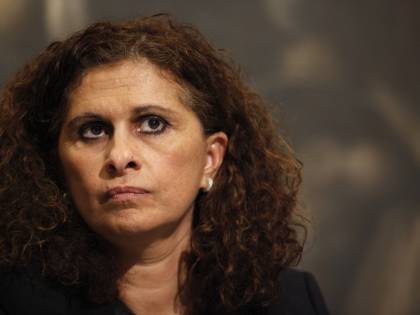 Gli islamisti vogliono decapitare Souad Sbai. FdI: "Subito la scorta"