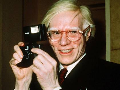 "L'uomo è una macchina sessuale": così spararono a Andy Warhol