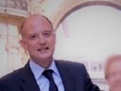 Di Fazio sceglie il silenzio. Caccia alla rete di complici