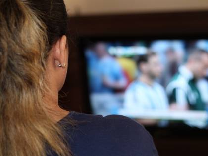 Malevolenza o impudenza, Sky saluta con il botto