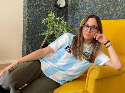 "Sei donna, non puoi stare qui". Bufera sulla Nazionale Cantanti