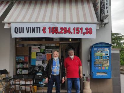 SuperEnalotto, ritirata a tempo di record la vincita da 156 milioni