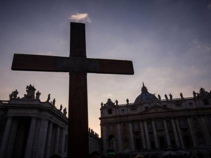 Ratzinger scrive ancora: la sua lettera scuote la Chiesa europea