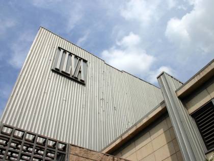 Condanne all'ex Ilva: 20 e 22 anni ai Riva, 3 e mezzo a Vendola. Impianti sequestrati. "Disastro ambientale"