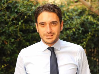 Il candidato del Pd si ritira e smonta così Letta