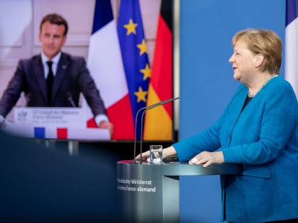 Assedio dal mare e dall'Ue: il patto che soffoca l'Italia
