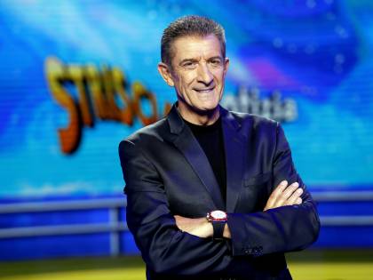 Ezio Greggio asfalta così il politicamente corretto