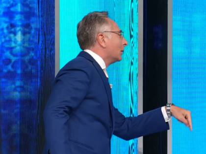 Bonolis irrompe a Notte Azzurra: "Non mi faccio perculare"