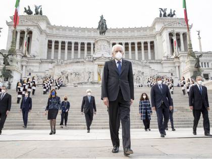 "La Storia siamo noi": Mattarella cita De Gregori per il 2 giugno