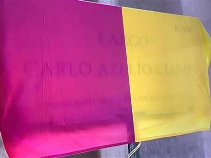 Il Fatto difende la Raggi: "Azelio? Sbagliò pure il Quirinale"